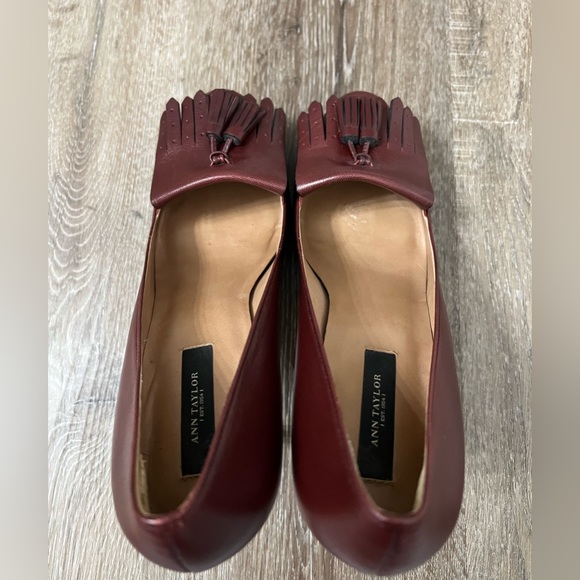 Ann Taylor Burgundy Leather Heels Size 8 - Picture 11 of 15